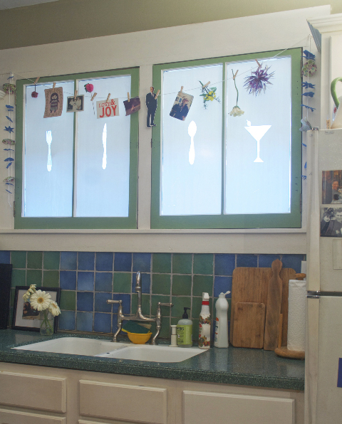 кухненски прозорец с картинки от фолио